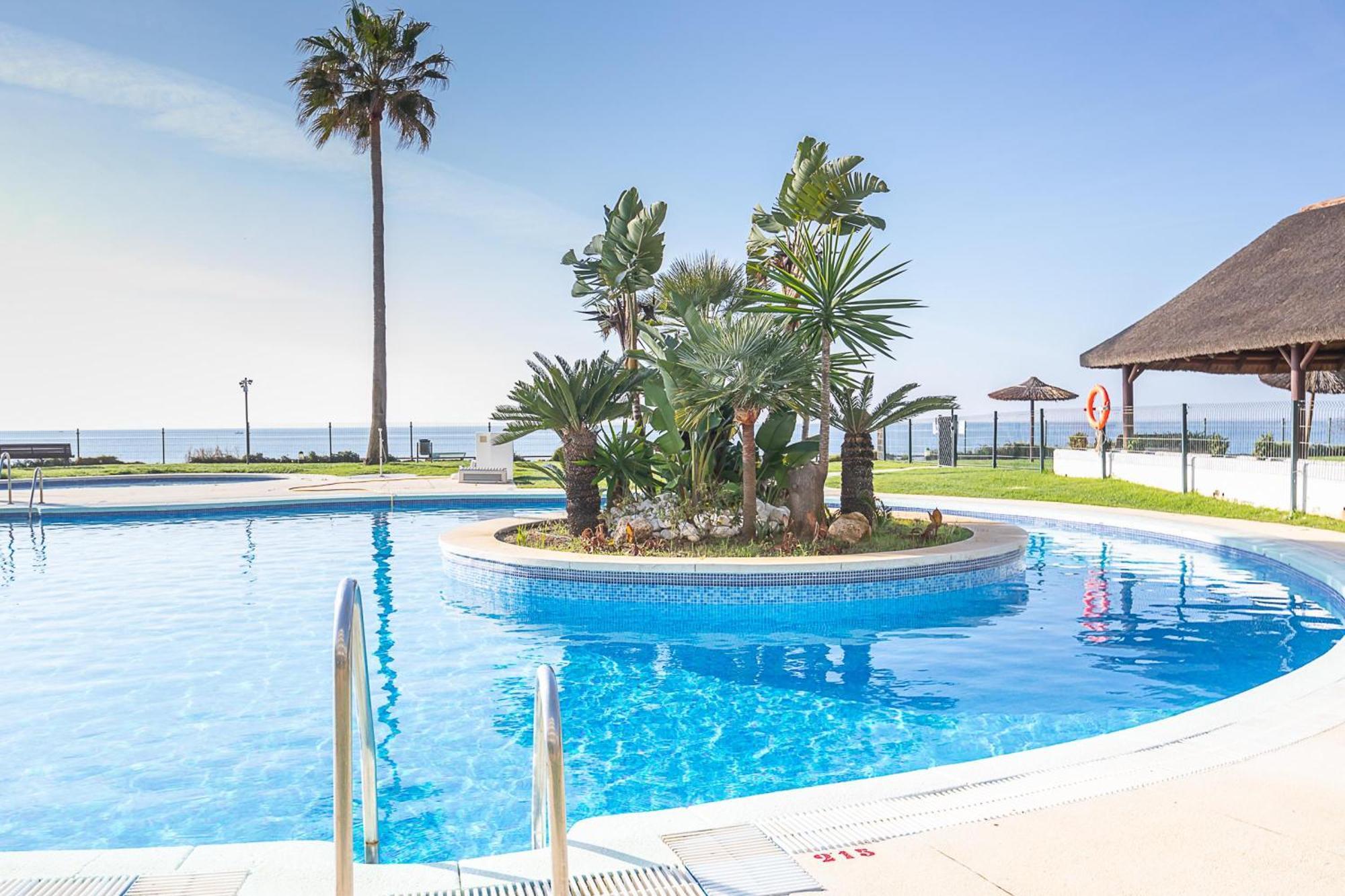 Mi Capricho Beach Front Sea View & Pool - Happy Rentals Sitio de Calahonda المظهر الخارجي الصورة