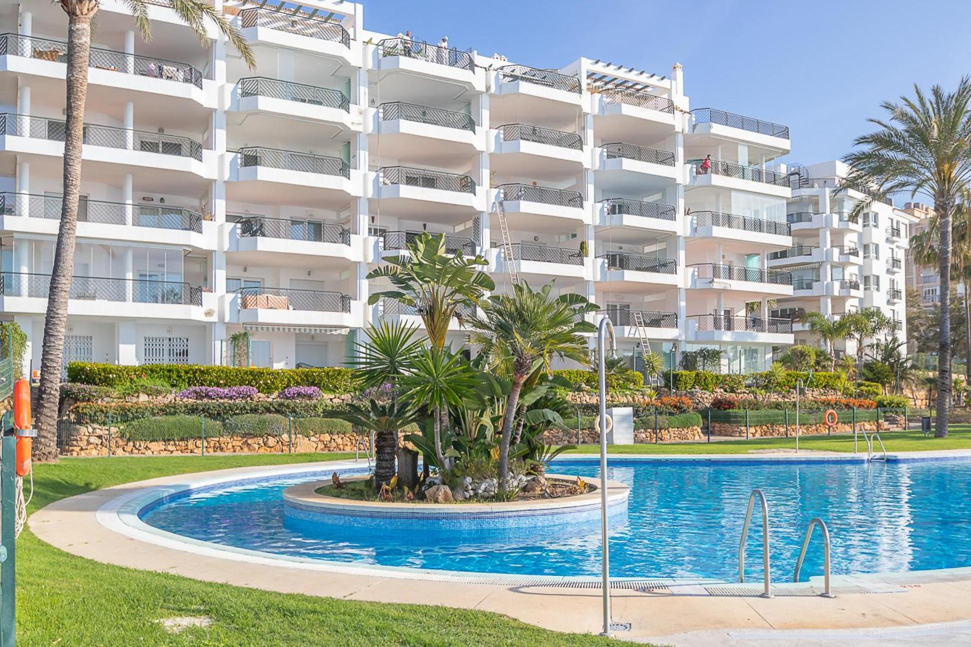 Mi Capricho Beach Front Sea View & Pool - Happy Rentals Sitio de Calahonda المظهر الخارجي الصورة